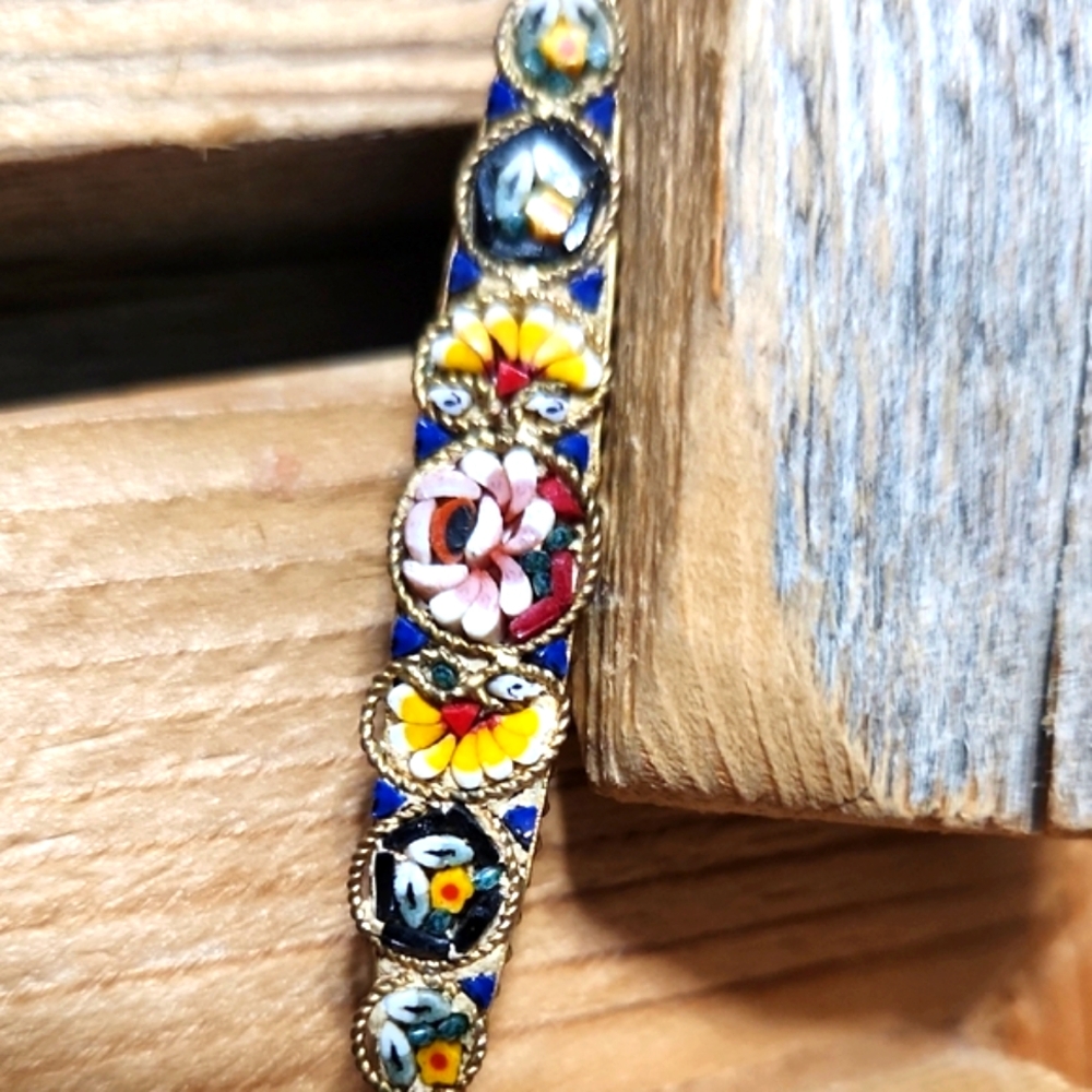Elegant Floral Mosaic Hair Clip